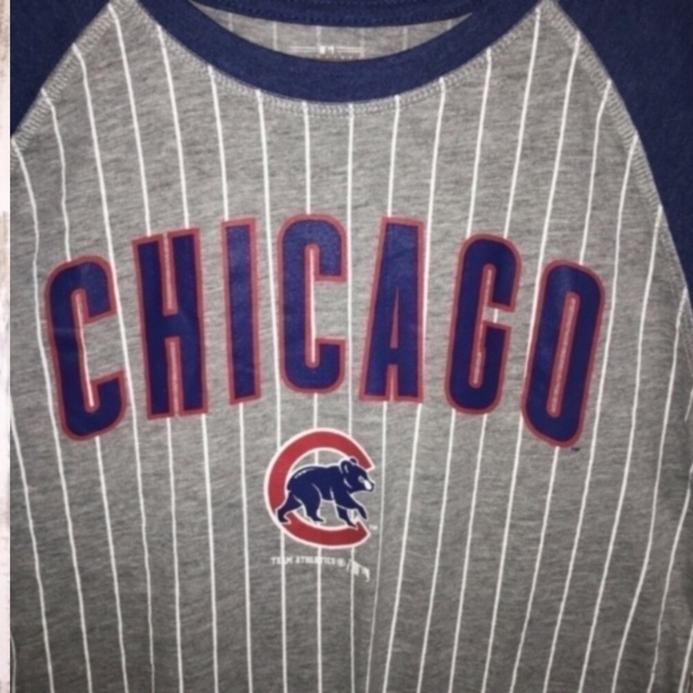Chicago Cubs NWT Pinstripe Tee Kids M Unisex MLB Baseball Shirt - Picture 6 of 6